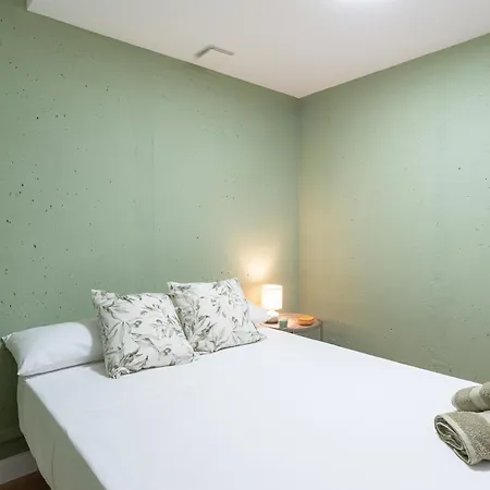 Valentina - Renovated On Alamos *