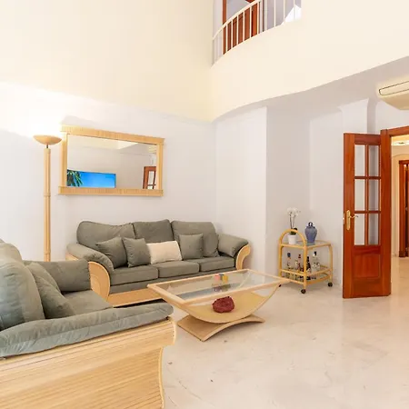 Valentina - Renovated On Alamos Torremolinos