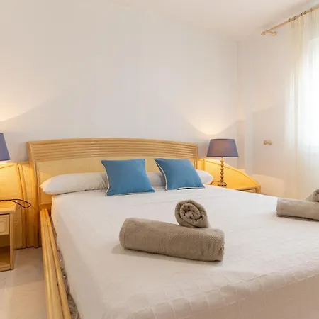 Valentina - Renovated On Alamos *