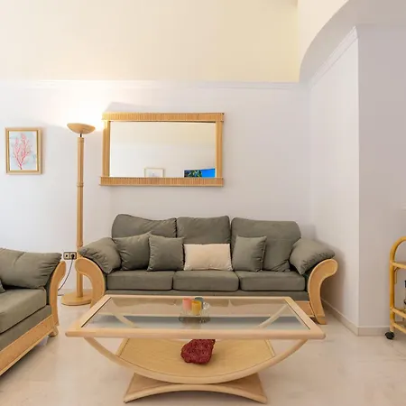 Valentina - Renovated On Alamos Torremolinos