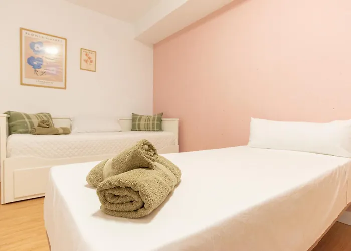 13 Guest Villa 3 Min Walk To Beach Bbq Cinema Perfect For Groups * Torremolinos