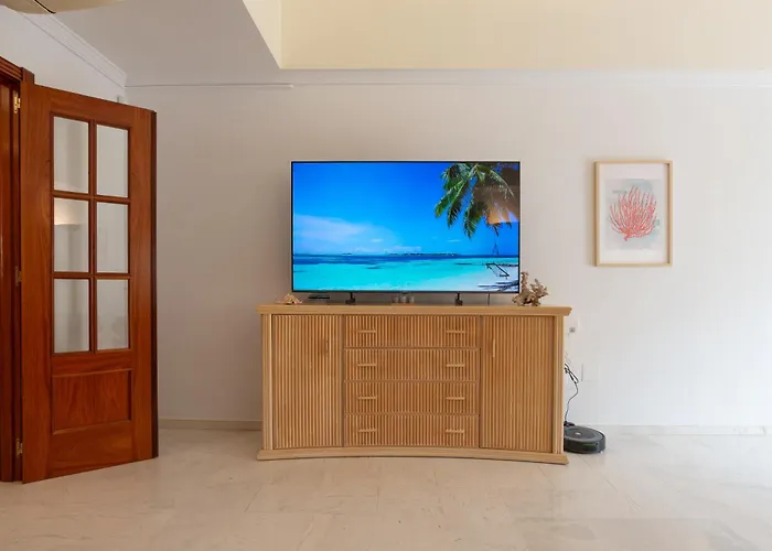 Vila 13 Guest Villa 3 Min Walk To Beach Bbq Cinema Perfect For Groups