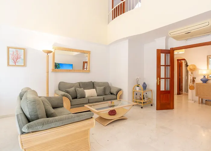 13 Guest Villa 3 Min Walk To Beach Bbq Cinema Perfect For Groups Torremolinos