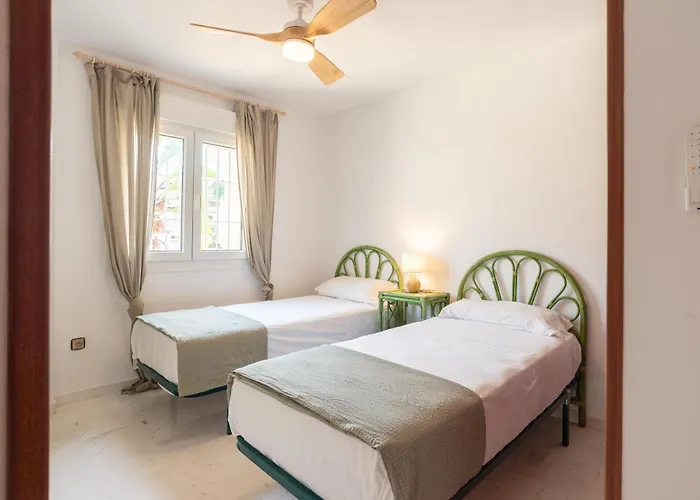 13 Guest Villa 3 Min Walk To Beach Bbq Cinema Perfect For Groups * Torremolinos