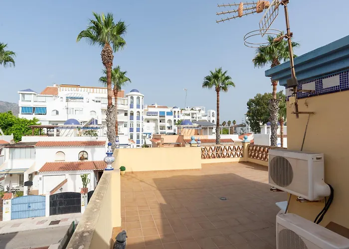 13 Guest Villa 3 Min Walk To Beach Bbq Cinema Perfect For Groups Vila Torremolinos