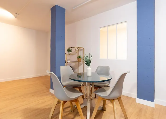 13 Guest Villa 3 Min Walk To Beach Bbq Cinema Perfect For Groups Vila